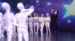 Кадр из фильма "Манифест" - 2