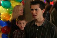 Кадр Малкольм в центре внимания