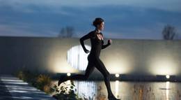 Кадр из фильма "Эон Флакс" - 1