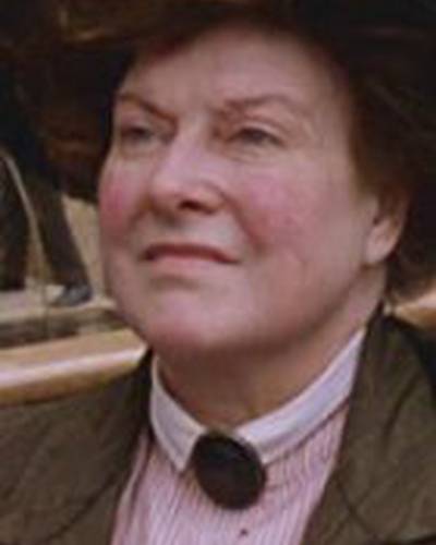 Olwen Griffiths фото