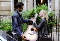 Кадр Нежный поцелуй