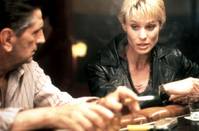 Кадр Она прекрасна