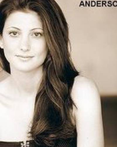 Джулия Андерсон фото