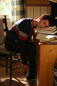 Кадр Малкольм в центре внимания