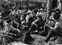 Кадр Золотые серьги