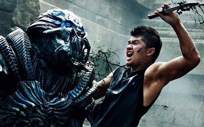 Стоит ли смотреть: «Скайлайн 2»