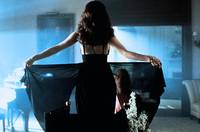 Кадр Елена в ящике