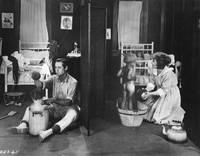 Кадр Women's Weapons