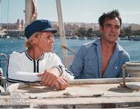 Кадр A Twist of Sand