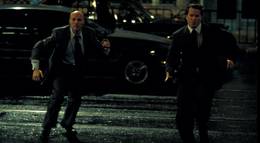 Кадр из фильма "Тяжелые деньги" - 1