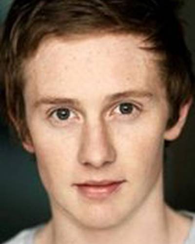 Ли Корми фото