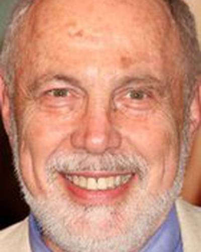 Джереми Левин фото