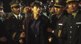 Кадр из фильма "Красный угол" - 2