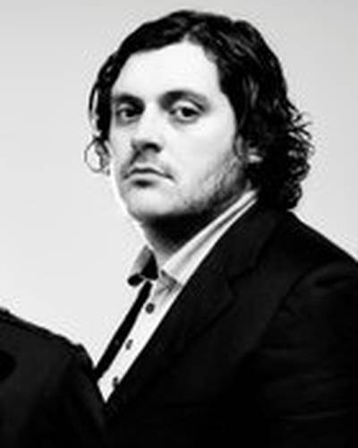 Пьерс Хьюит фото