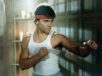 Кадр Не отступать и не сдаваться