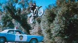 Кадр из фильма "Переполох" - 1