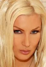 Бриттани Эндрюс фото