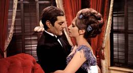 Кадр из фильма "Смешная девчонка" - 2