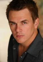 Дерек Рэй фото