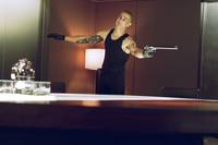 Кадр Я, Алекс Кросс