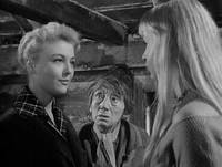 Кадр Колдунья