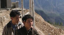 Кадр из фильма "Люди горы люди море" - 1