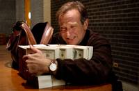 Кадр Большая белая обуза