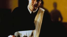 Кадр из фильма "Разрушенный дворец" - 2