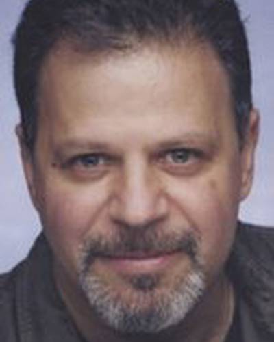 Дэнтон Стоун фото