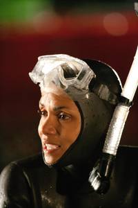 Кадр Заклинательница акул