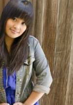 Kimee Balmilero фото