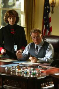 Кадр Западное крыло