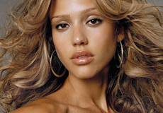 Злой Джессике Альбе нашли пособника