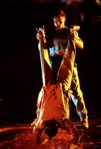 Кадр Кровь и бетон