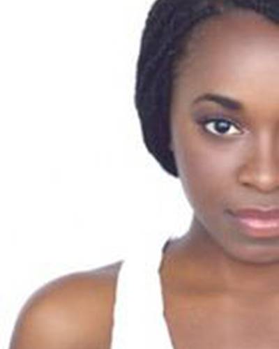 Kristolyn Lloyd фото