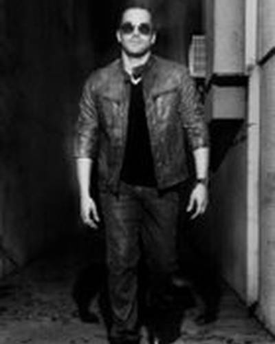 Robert Avellanet фото