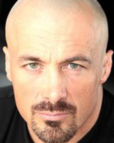 Пол Лейзенби фото