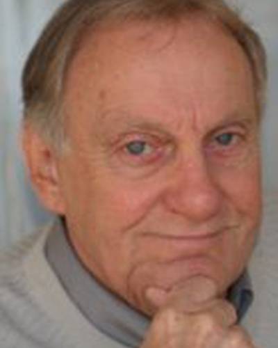 Дж. Том Кэри фото