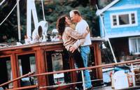 Кадр Нужные вещи