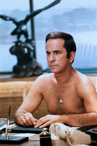 Кадр Обнаженная Бомба