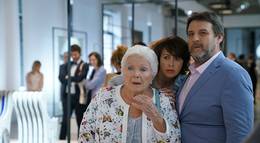 Кадр из фильма "От семьи не убежишь" - 1