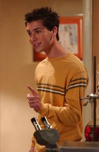 Кадр Малкольм в центре внимания