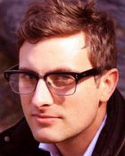 Брэд Комфорт фото