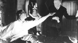 Кадр из фильма "Упырь" - 2