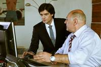 Кадр Любит – не любит