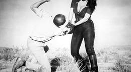 Кадр из фильма "Быстрее, кошечка! Убей, убей!" - 1