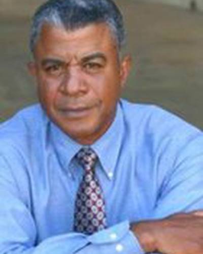 Такер Смоллвуд фото