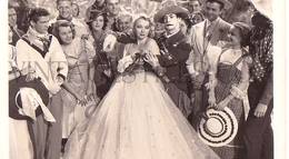 Кадр из фильма "Когда любовь молода" - 1