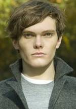 Люк Бэйнс фото