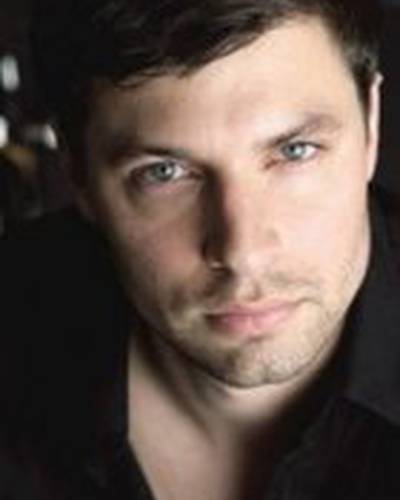 Оливер Мартин фото